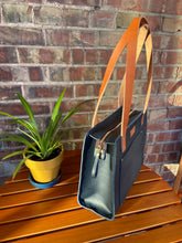 Load image into Gallery viewer, Metro Bag - Small