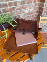 Load image into Gallery viewer, Med. Vintage Messenger Bag